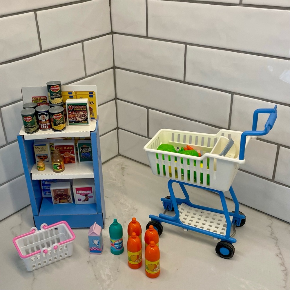 Good Condition 90s Barbie Grocery Set